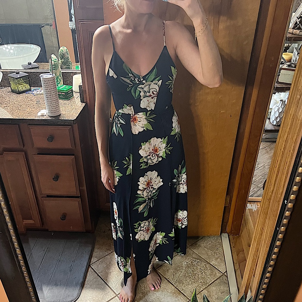 ‼️MOVING SAME ❗️ Navy Floral Maxi dress with double slit